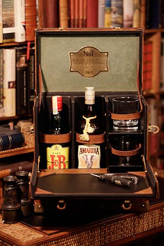 Safari Travel Bar Case Newland Tarlton Co Furniture,How To Make A Bloody Mary Drink